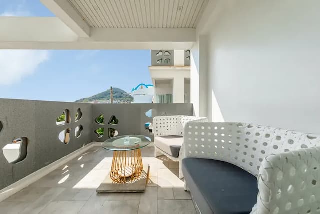 白水木民宿-豪華特大雙人床房-14