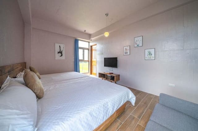 CHING HO YUAN HOUSE-Quadruple Room-302-9