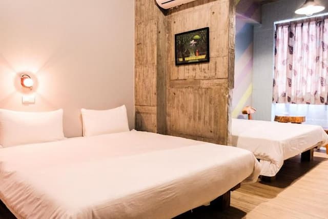 Isvara Inn-Quadruple Room-4