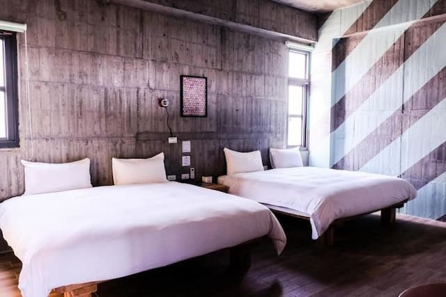 Isvara Inn-Twin Room-1