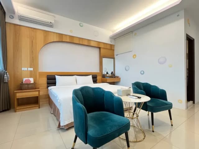 恆春古城旁民宿｜風海山會館-202夢幻泡泡豪華雙人房（大雙人房大陽台）-6