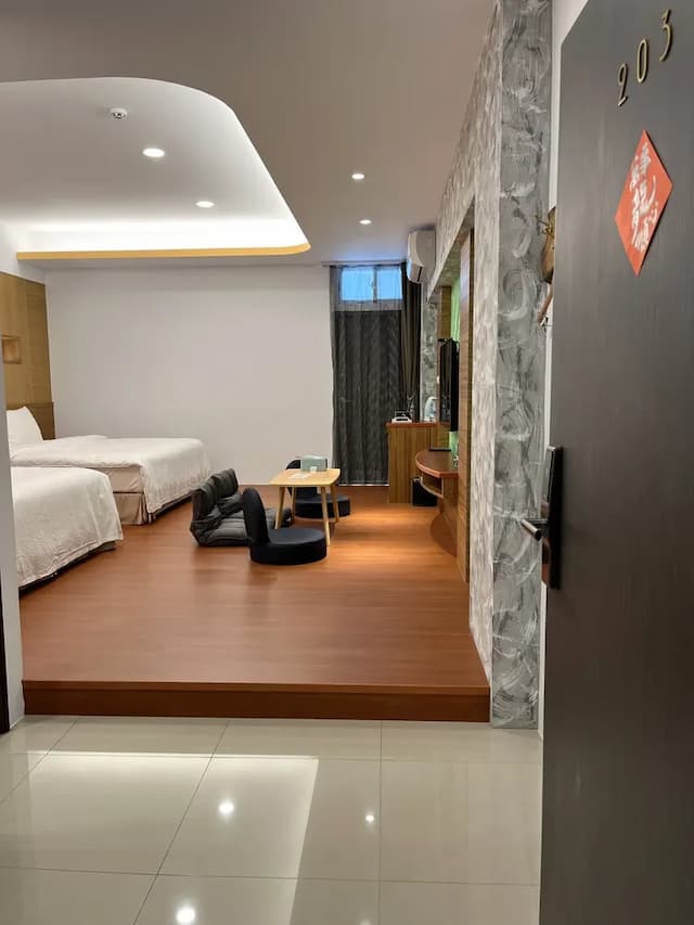 恆春古城旁民宿｜風海山會館-203山景夕陽家庭四人房（大四人房大陽台））-6