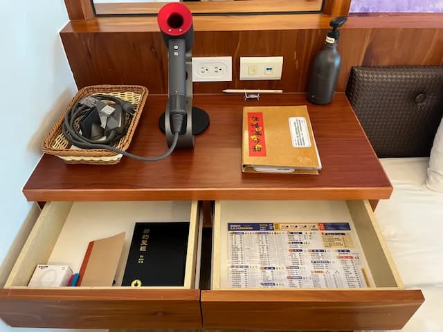 恆春古城旁民宿｜風海山會館-301日式和風雙人房（小雙人房小陽台）-4