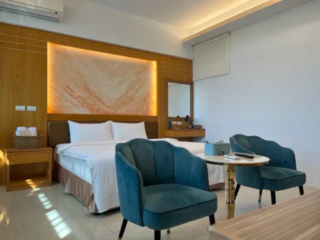 恆春古城旁民宿｜風海山會館-302摩登美式雙人房（大雙人房小陽台）-6