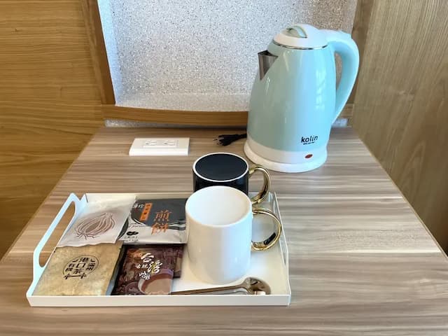 恆春古城旁民宿｜風海山會館-502現代簡約雙人房（大雙人房小陽台）-5