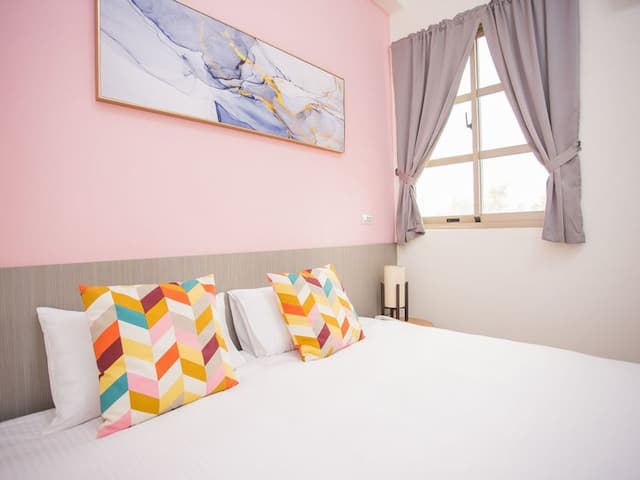 Happy Casa Resorts-Deluxe Suite, 1 bedroom suite, 1 King bed, balcony-3