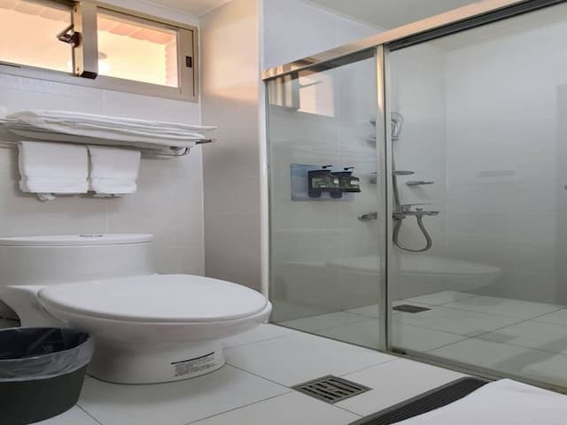 Happy Casa Resorts-Deluxe Suite, 2 bedroom suite, 1 King, 1 single bed, balcony-8