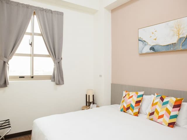 Happy Casa Resorts-Deluxe Suite, 2 bedroom suite, 1 King, 1 single bed, balcony-1