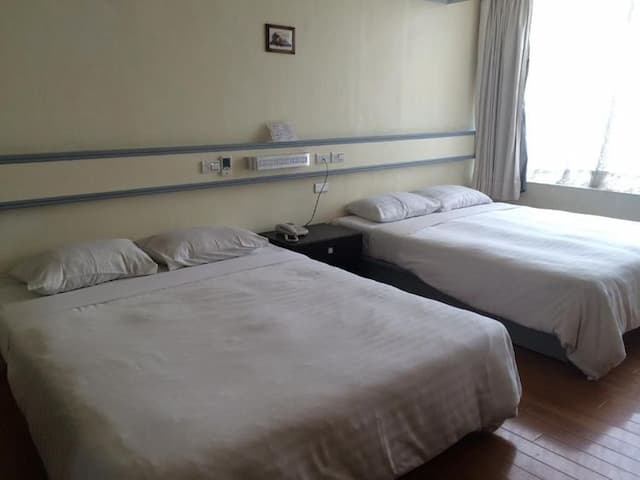 富帝大飯店-四人房-1