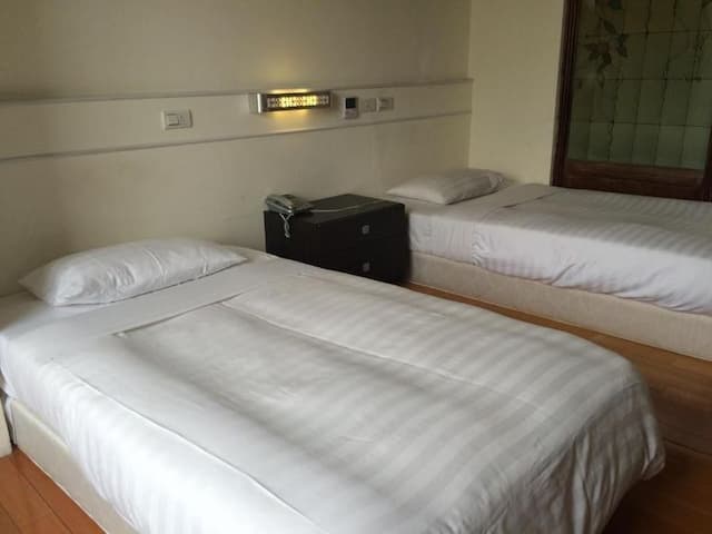 富帝大飯店-標準雙床房-4