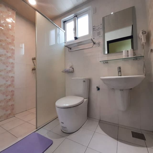 Lollipop-Standard Quadruple Room-10