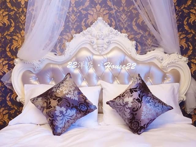 House 22-201 golden court-1