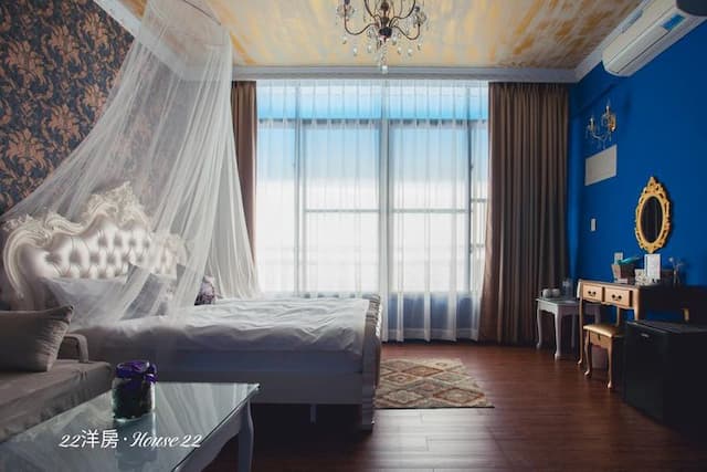 House 22-201 golden court-6