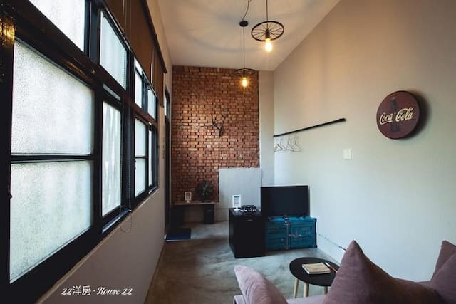 House 22-203 Industrial style-1