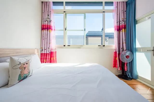 Mico Homestay-Deluxe Double Room with Balcony-3