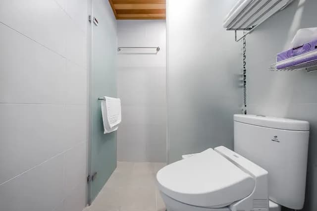 Mico Homestay-Deluxe Double Room with Balcony-6