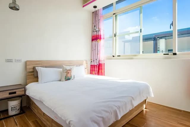 Mico Homestay-Deluxe Double Room with Balcony-2