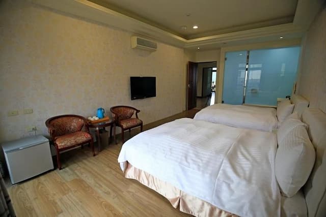 SUN MOON LAKE SMSX B&B-Cozy Quad Room-5