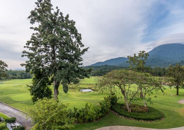 察殿索伊道高爾夫度假酒店 (Chatrium Golf Resort Soi Dao Chanthaburi)-超豪華山景房 (Grand Deluxe Mountain View King bedroom)-6