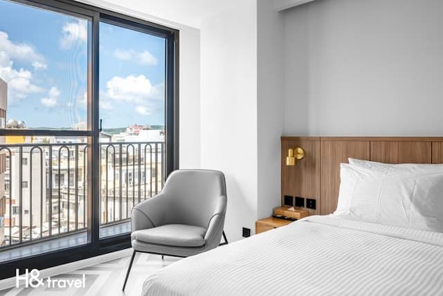 Black Horn B&B  | Kenting Design Hotel-Deluxe Double Room with Bathtub-4