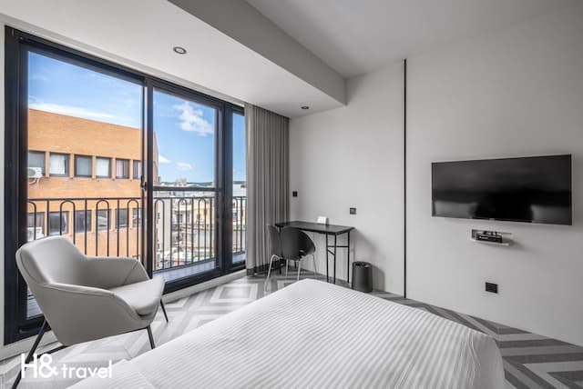 Black Horn B&B  | Kenting Design Hotel-Superior Twin Room with Balcony-3