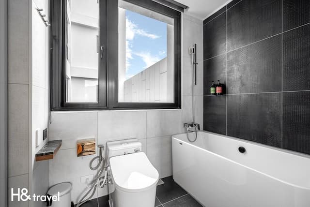 Black Horn B&B  | Kenting Design Hotel-Superior Double with Balcony-7