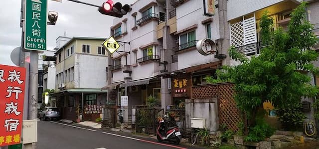 玖拾捌民宿｜可選購18-20人花蓮包棟｜近花蓮火車站-18人包棟(雙人房*4&四人房*1&六人房*1)-10