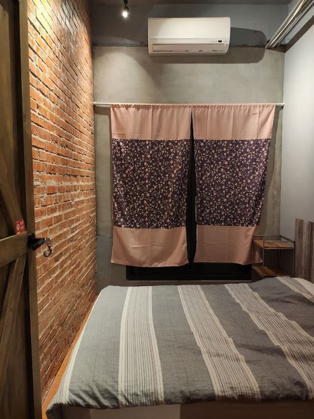 On my way yuli hostel-Standard Double Room with Shared Bathroom-3