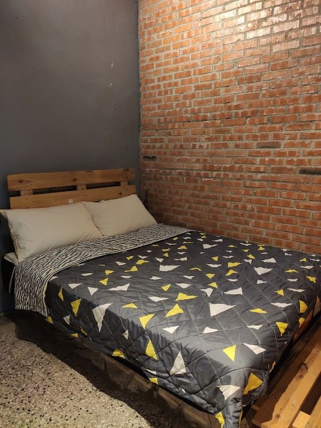 On my way yuli hostel-Family Room with Shared Bathroom-4