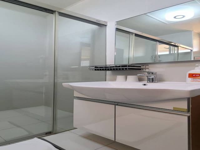 Happy Casa Resorts-Deluxe Suite, 2 bedroom suite, 3 single beds, balcony-10