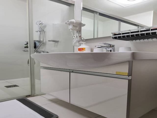 Happy Casa Resorts-Family Suite, 2 bedroom suite, balcony (1 King, 1 Child's bed)-10