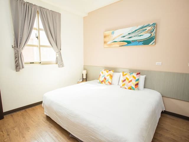 Happy Casa Resorts-Deluxe Suite, 2 bedroom suite, 2 King beds, balcony-2