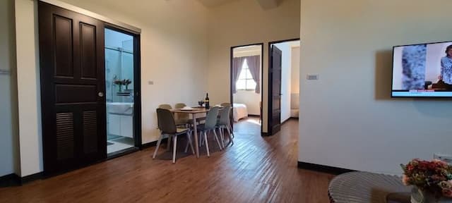 Happy Casa Resorts-Deluxe Suite, 2 bedroom suite, 2 King beds, balcony-6