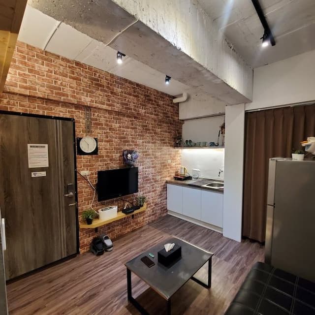 Tainan house-CC INN near Tainan Train Station, Tainan Museum-10