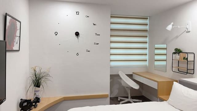 Tainan house-DDINN double room bathtub. Adjacent to the station and Lin Department Store. Confucius Temple shopping district. Art Museum. Chihkan Tower-5