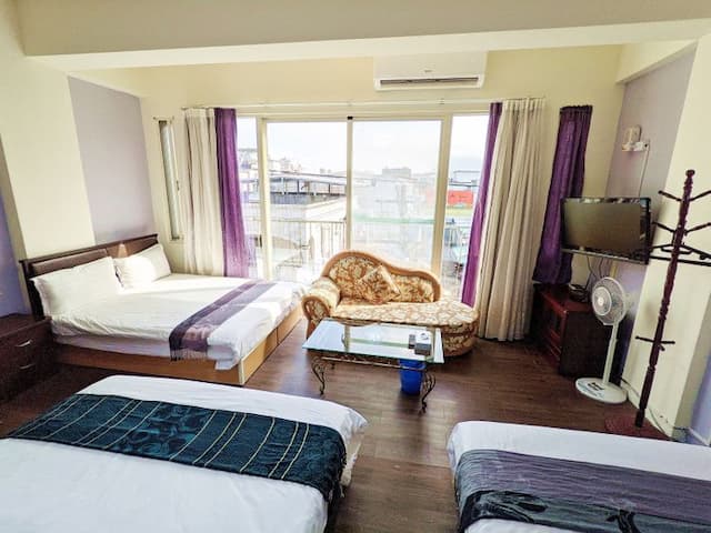 亞馨&奇雅居聯合民宿 l 近吉安慶修院-B301亞馨家庭六人房(Family room)附浴缸-3