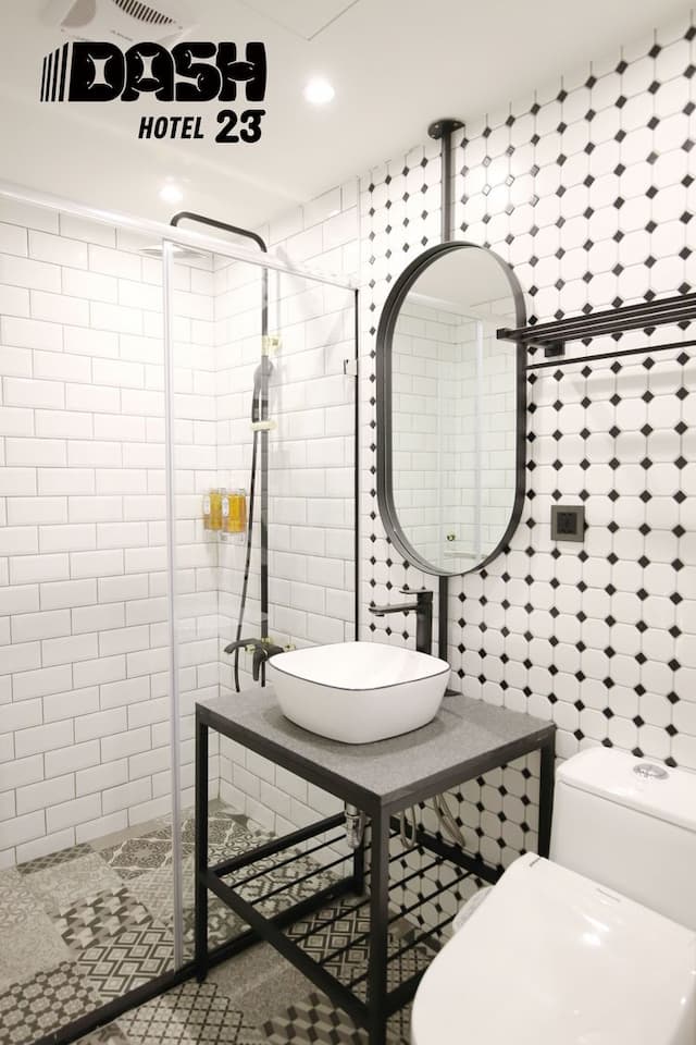 達煦23旅店｜運動主題飯店、緊鄰神農街-豪華雙人房-附陽台-10