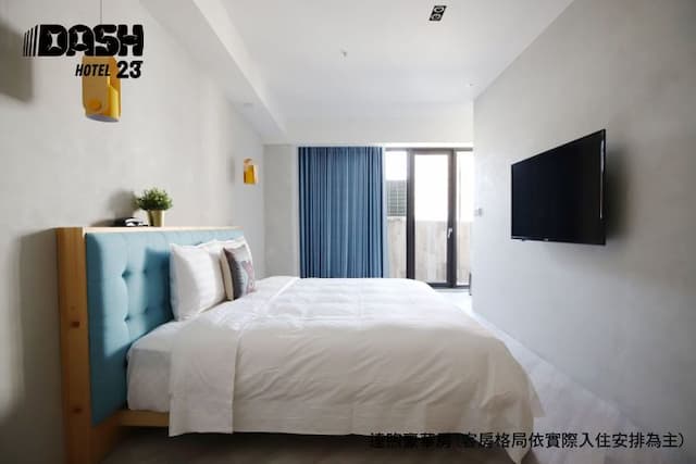 達煦23旅店｜運動主題飯店、緊鄰神農街-豪華雙人房-附陽台-8