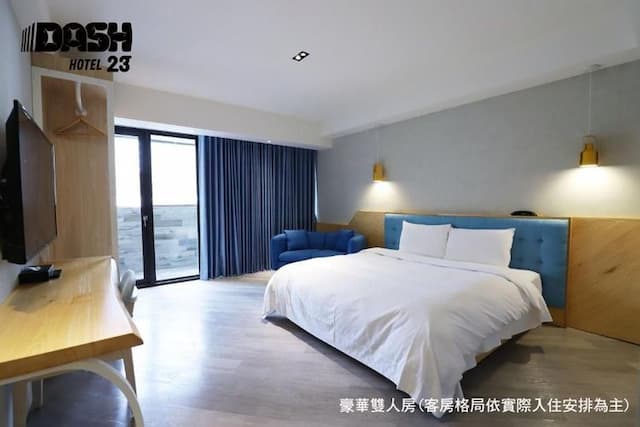 達煦23旅店｜運動主題飯店、緊鄰神農街-豪華雙人房-附陽台-1