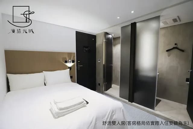 漫旅光城｜近一中商圈、享受低調奢華-經濟雙人房-1