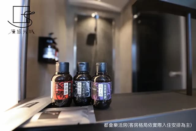 漫旅光城｜近一中商圈、享受低調奢華-標準雙人房-10