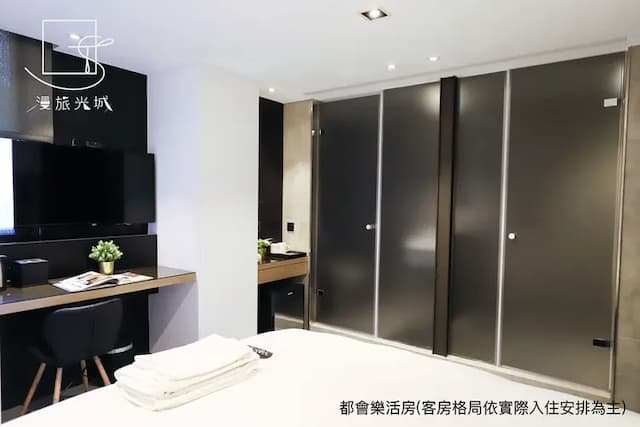 漫旅光城｜近一中商圈、享受低調奢華-標準雙人房-2