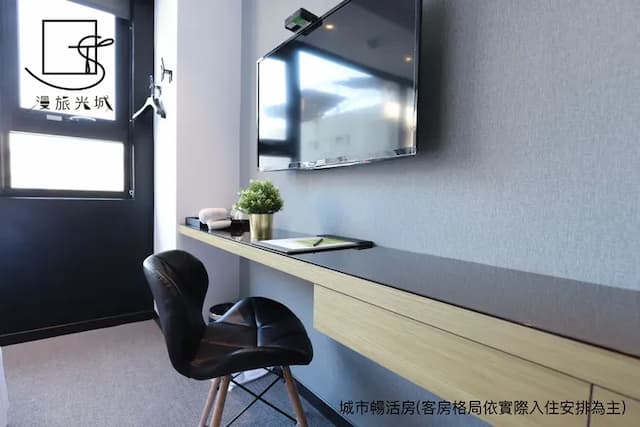 漫旅光城｜近一中商圈、享受低調奢華-高級雙人房-6