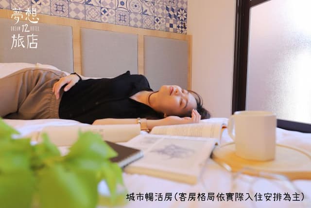 Dream 12 Hotel-Superior Double room with Balcony-7