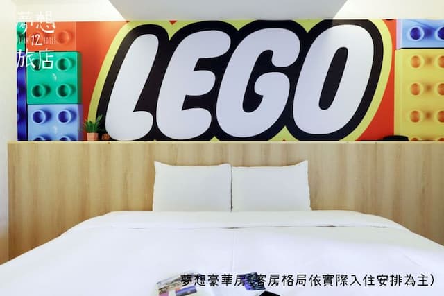 Dream 12 Hotel-Deluxe DoubleRoom with Balcony-8