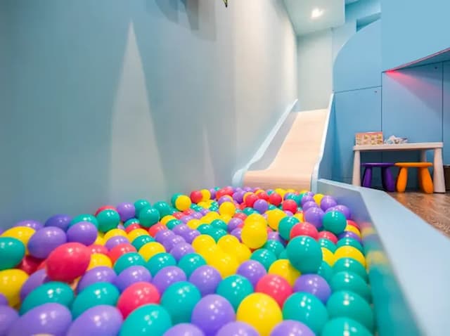 Lanyue Childlike Heart Family Homestay-Summer Memories Slide Quadruple Room-3