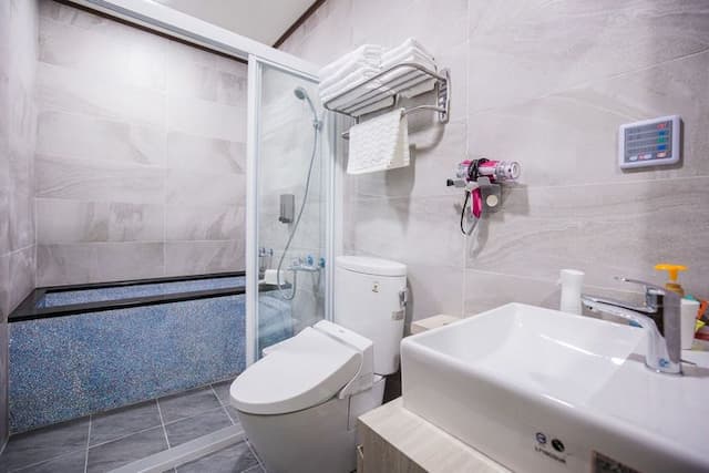 Lanyue Childlike Heart Family Homestay-Devil's Castle Slide Quad Room-5