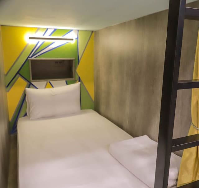 澎湖玩聚Biker背包民宿-藍色八人房 202 (單人床位)-4