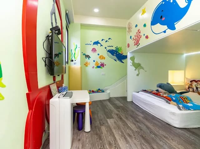 掬月童心親子民宿-快樂總動員溜滑梯房四人房 (不可加床)-2