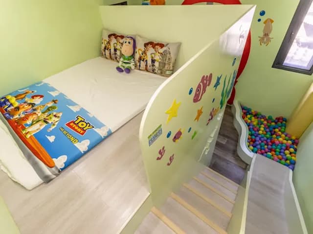掬月童心親子民宿-快樂總動員溜滑梯房四人房 (不可加床)-8